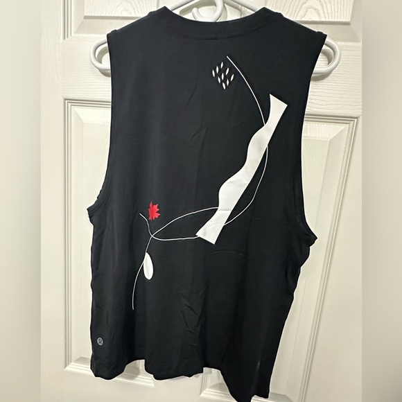 Lululemon All Yours Tank - Team Canada Edition - Size 8 - BRAND NEW - Picture 5 of 6
